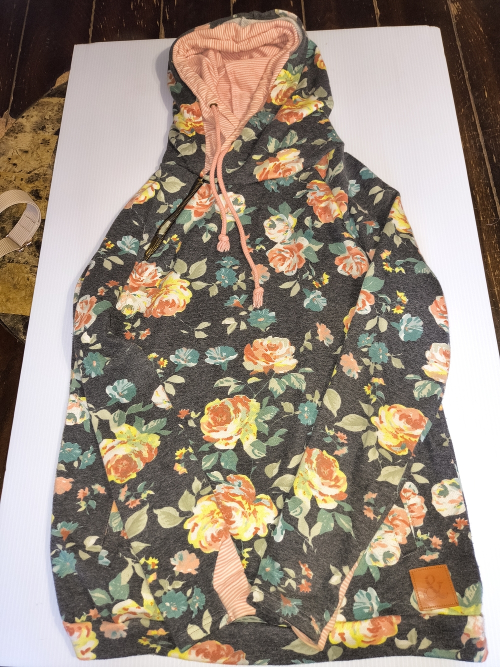 Ampersand Avenue Brand Layered Hoodie Floral Print Size M